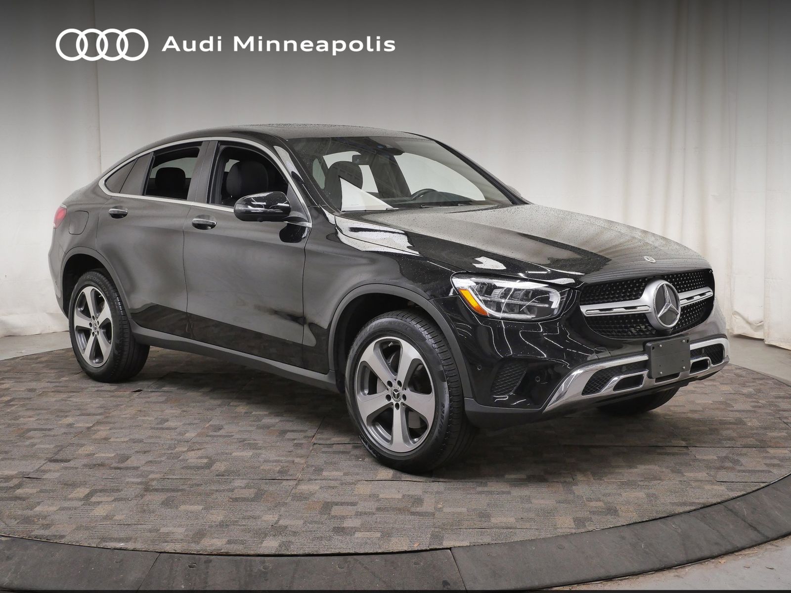 Thumbnail: 2023 Mercedes-Benz GLC - 10