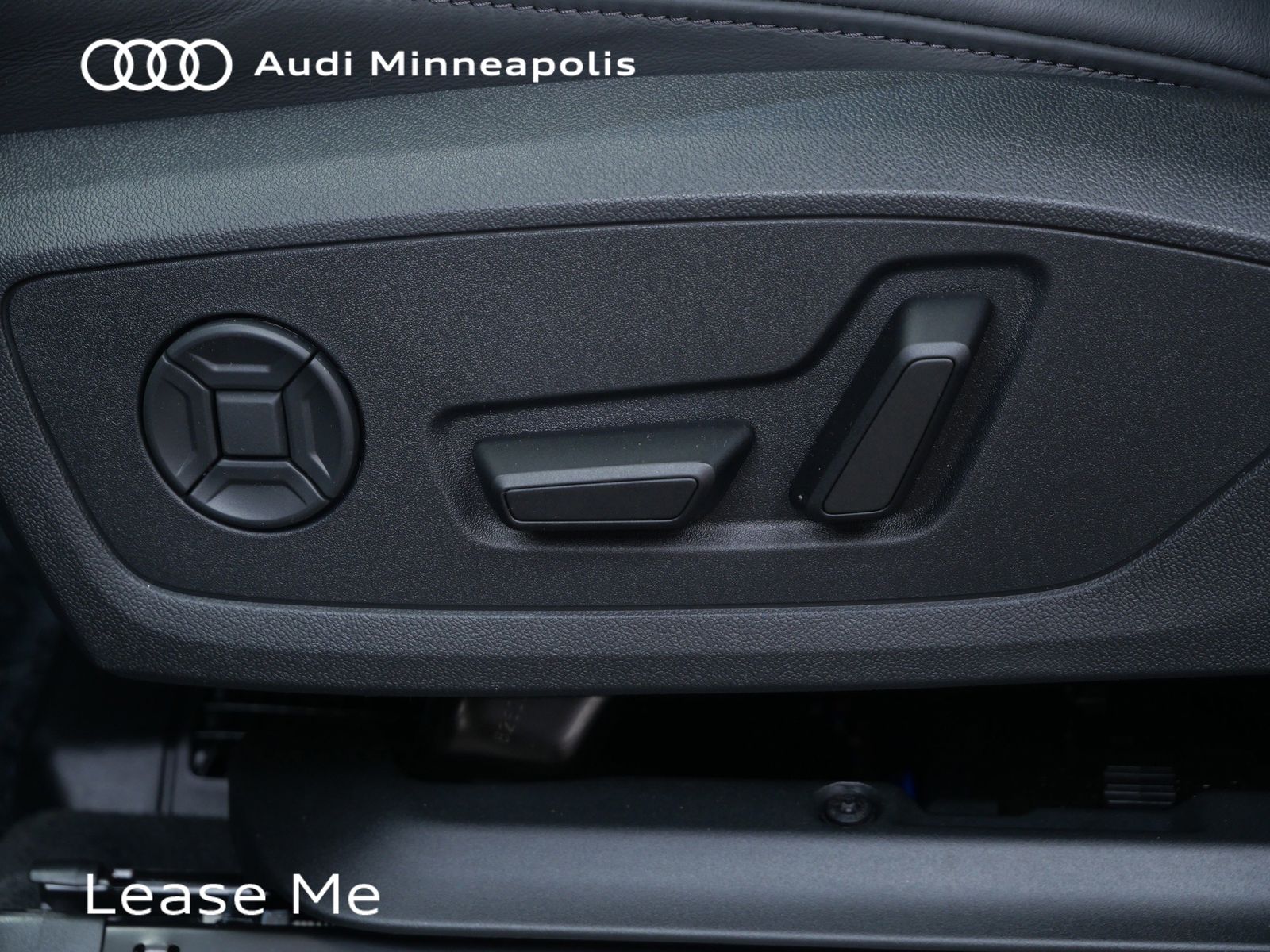 Thumbnail: 2025 Audi Q3 - 13