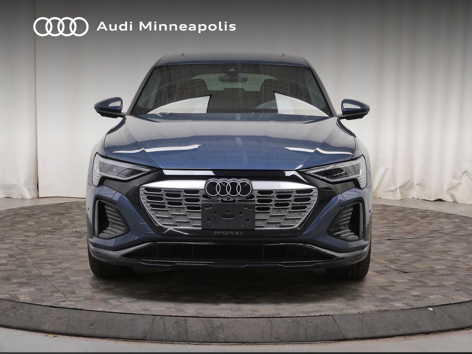 Thumbnail: 2024 Audi Q8 e-tron - 12