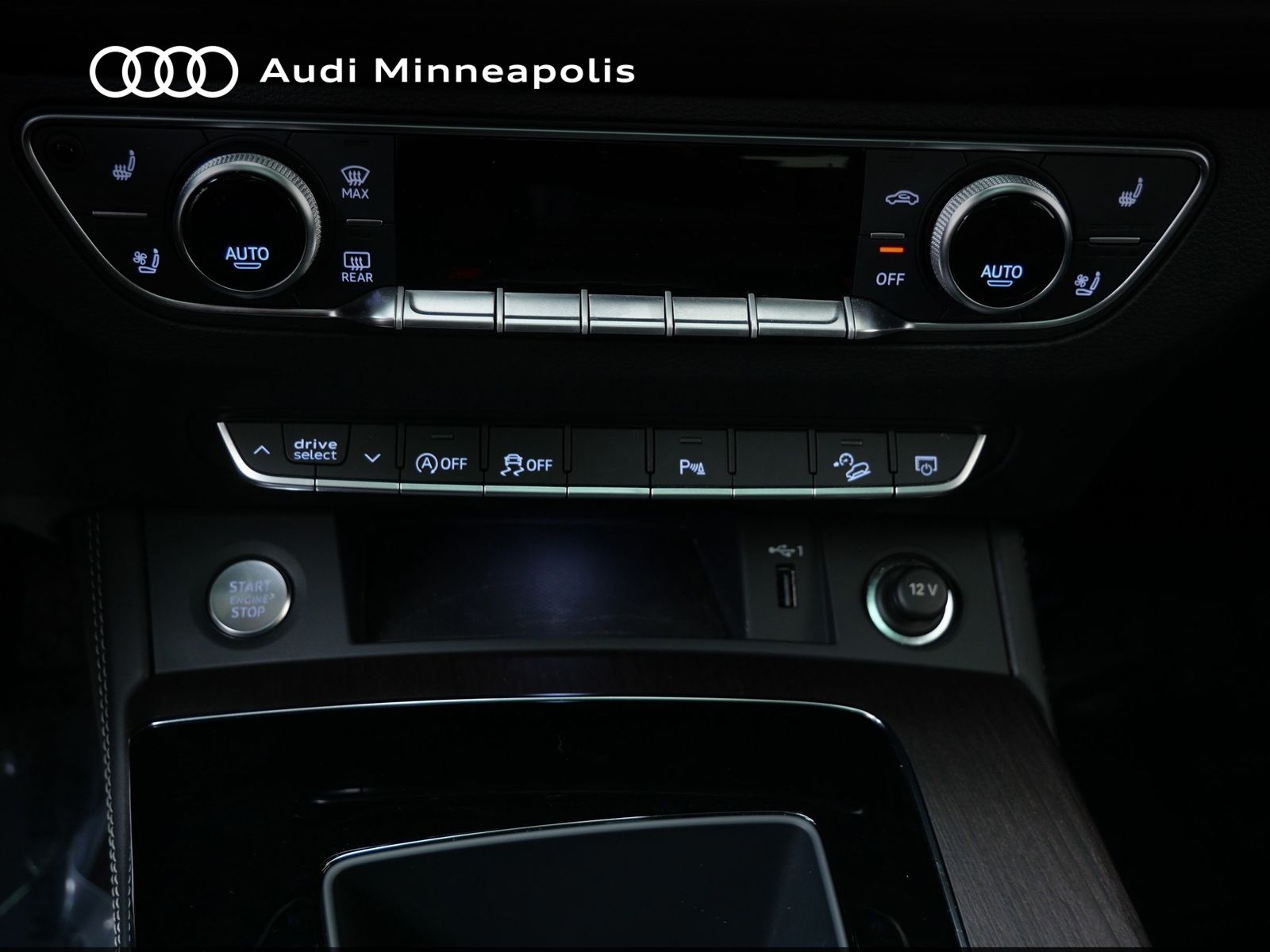 Thumbnail: 2023 Audi Q5 - 27