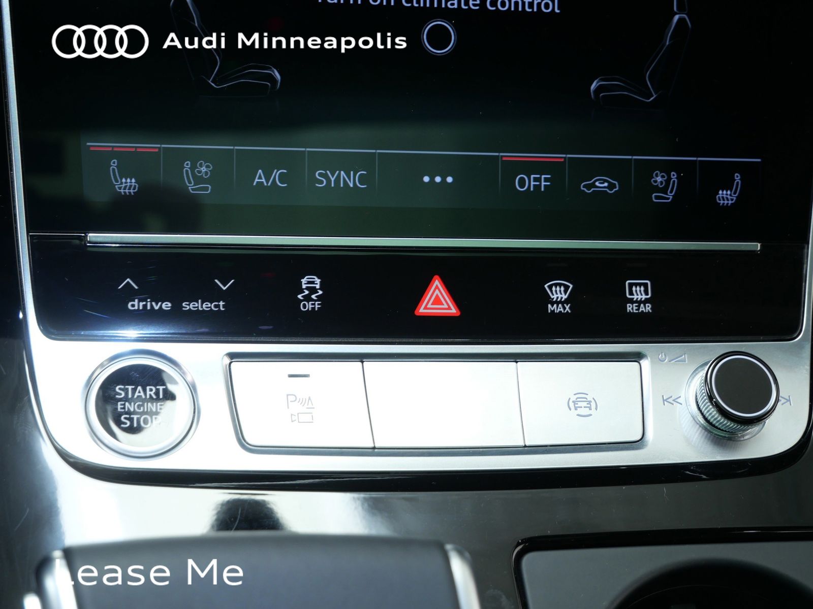 Thumbnail: 2025 Audi Q8 - 28