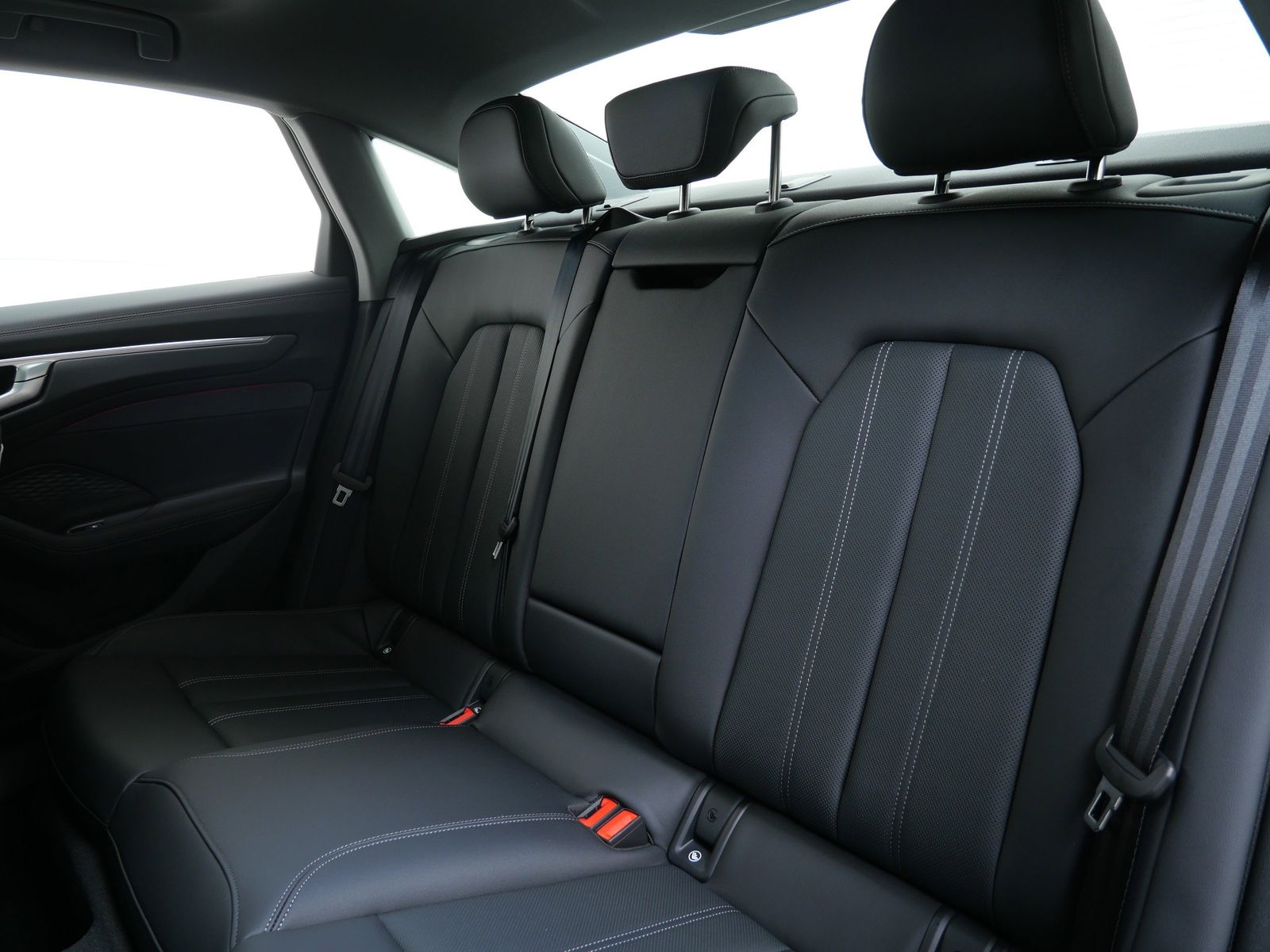 Thumbnail: 2026 Audi A6 - 12