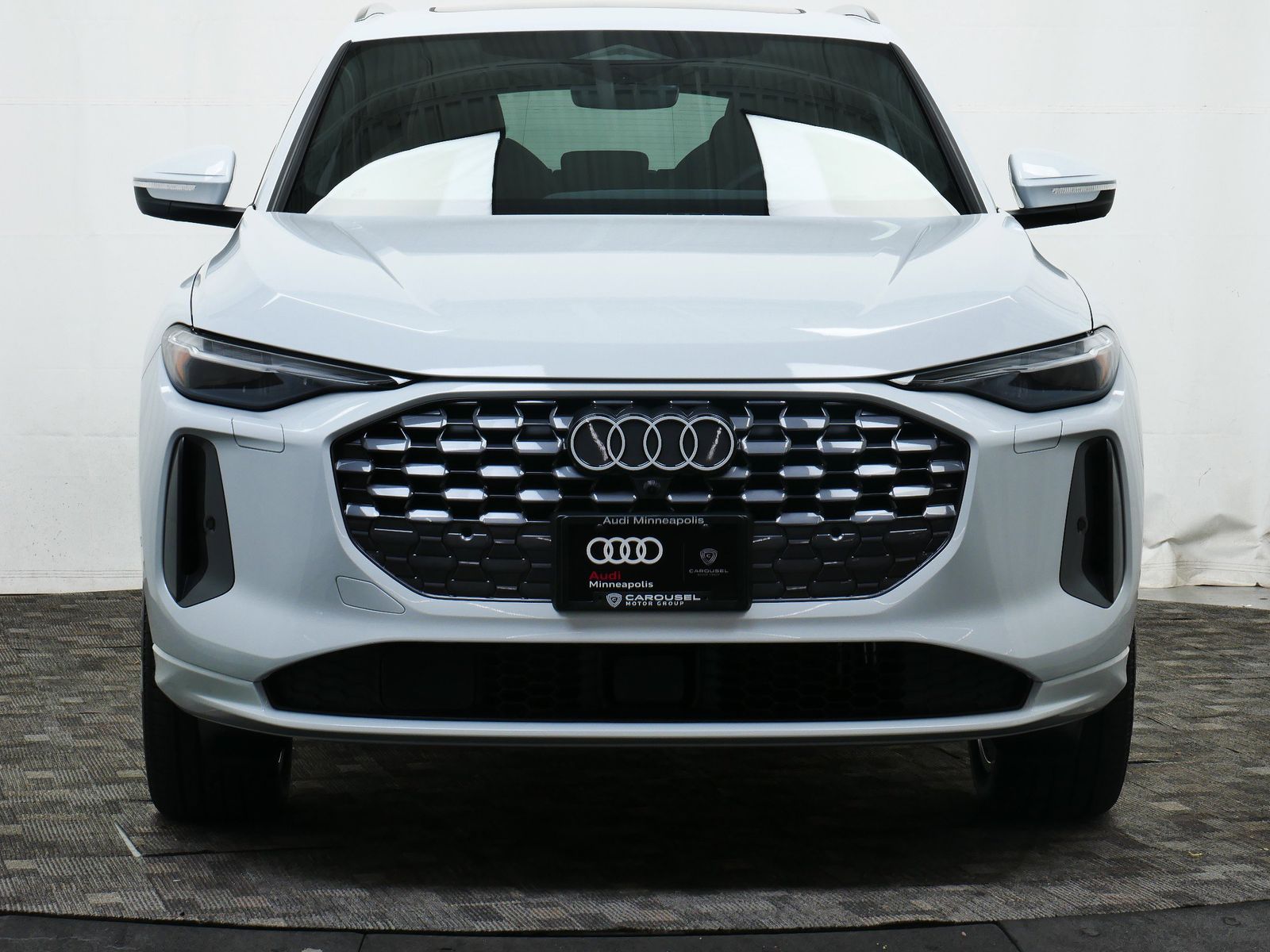 Thumbnail: 2025 Audi Q5 - 9