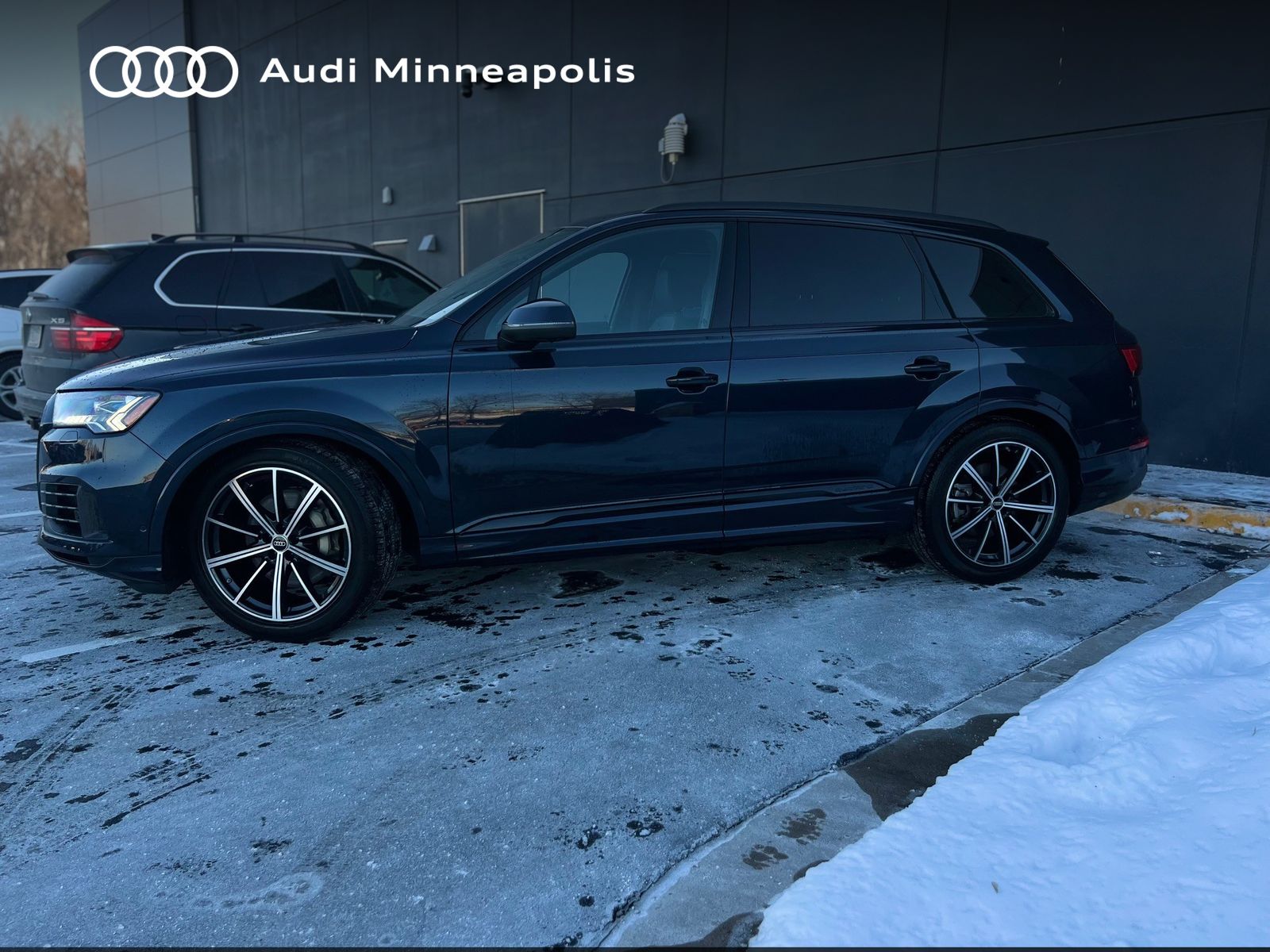 Thumbnail: 2023 Audi Q7 - 3