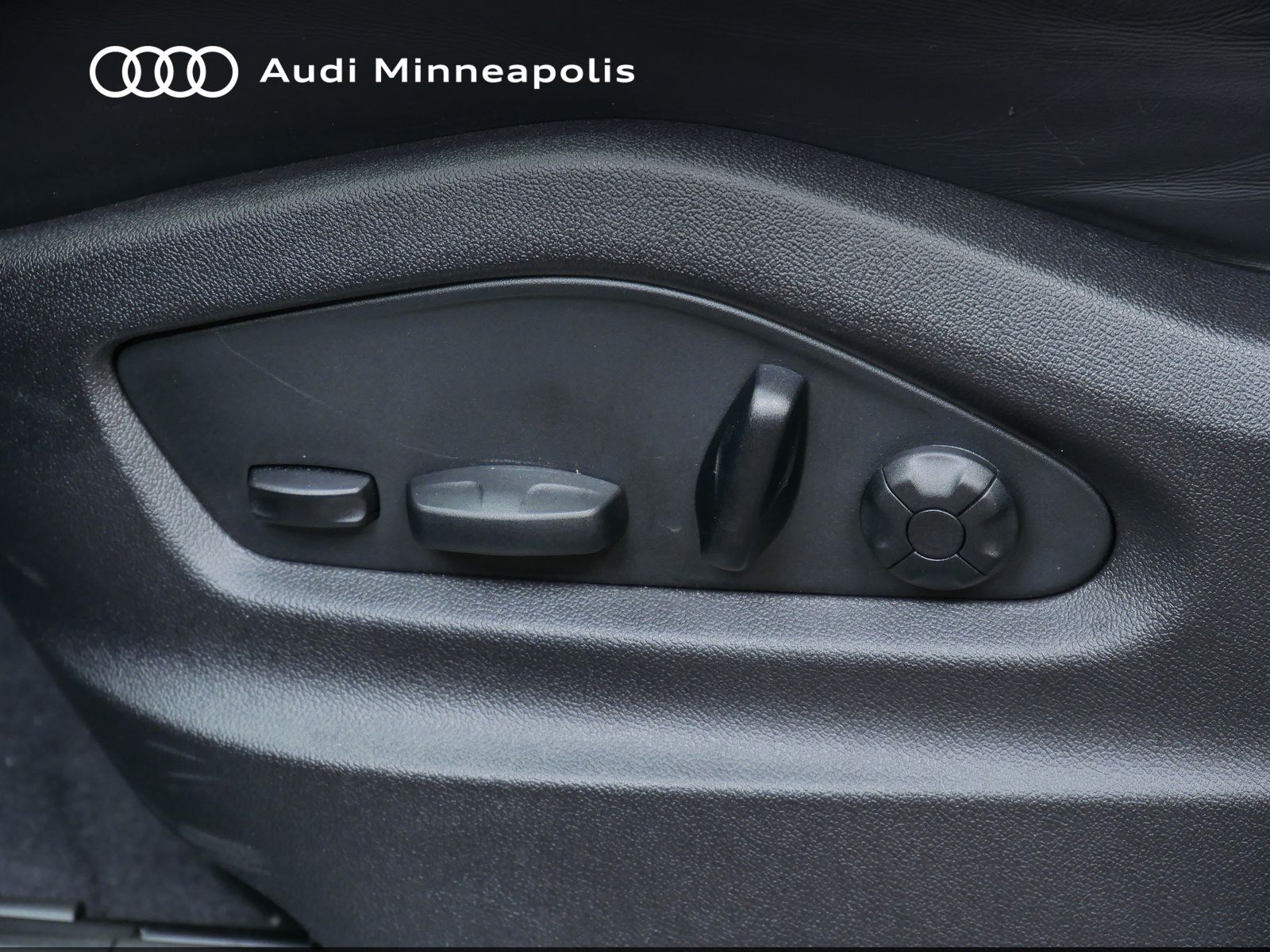 Thumbnail: 2022 Porsche Cayenne - 12