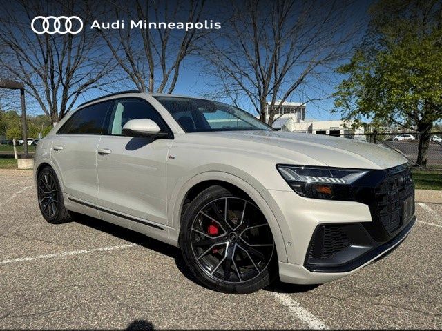 Thumbnail: 2023 Audi Q8 - 1