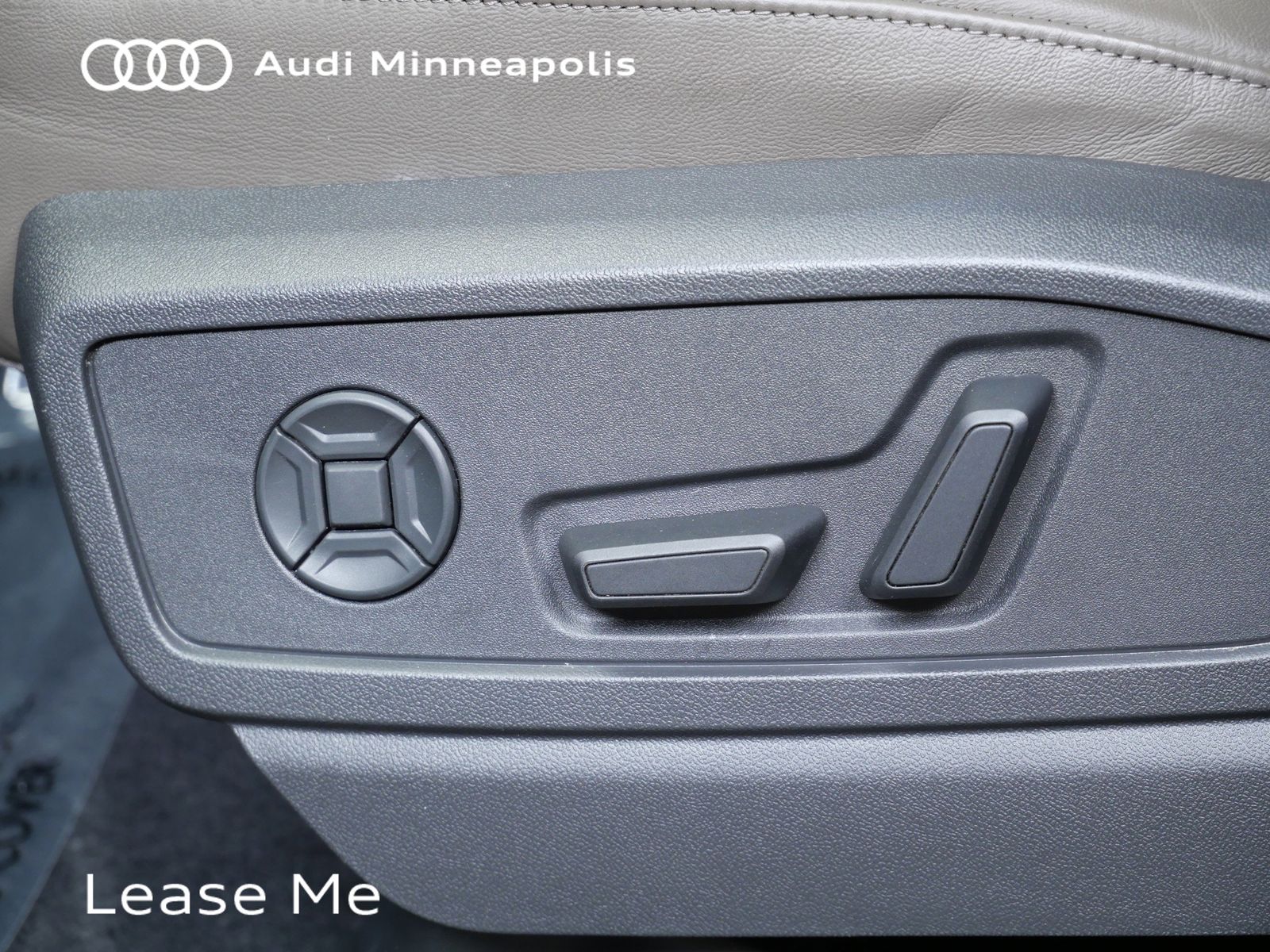 Thumbnail: 2025 Audi Q5 - 12