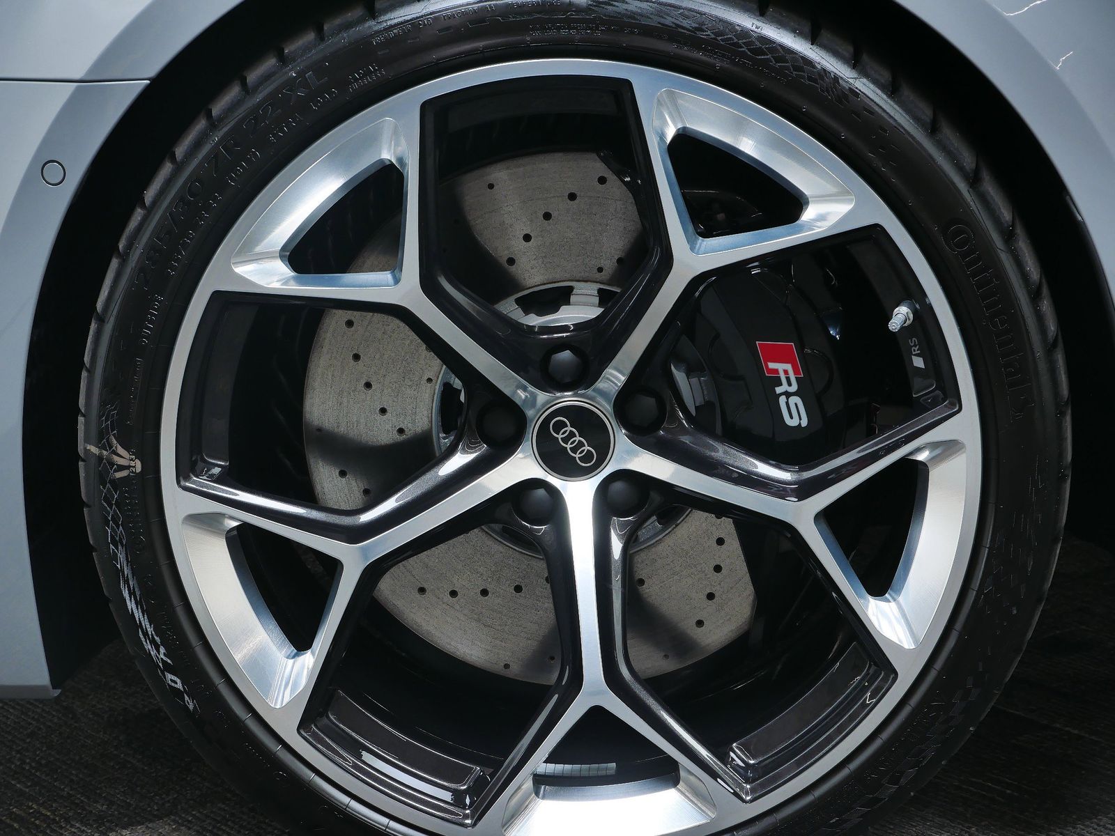 Thumbnail: 2026 Audi RS 7 - 11