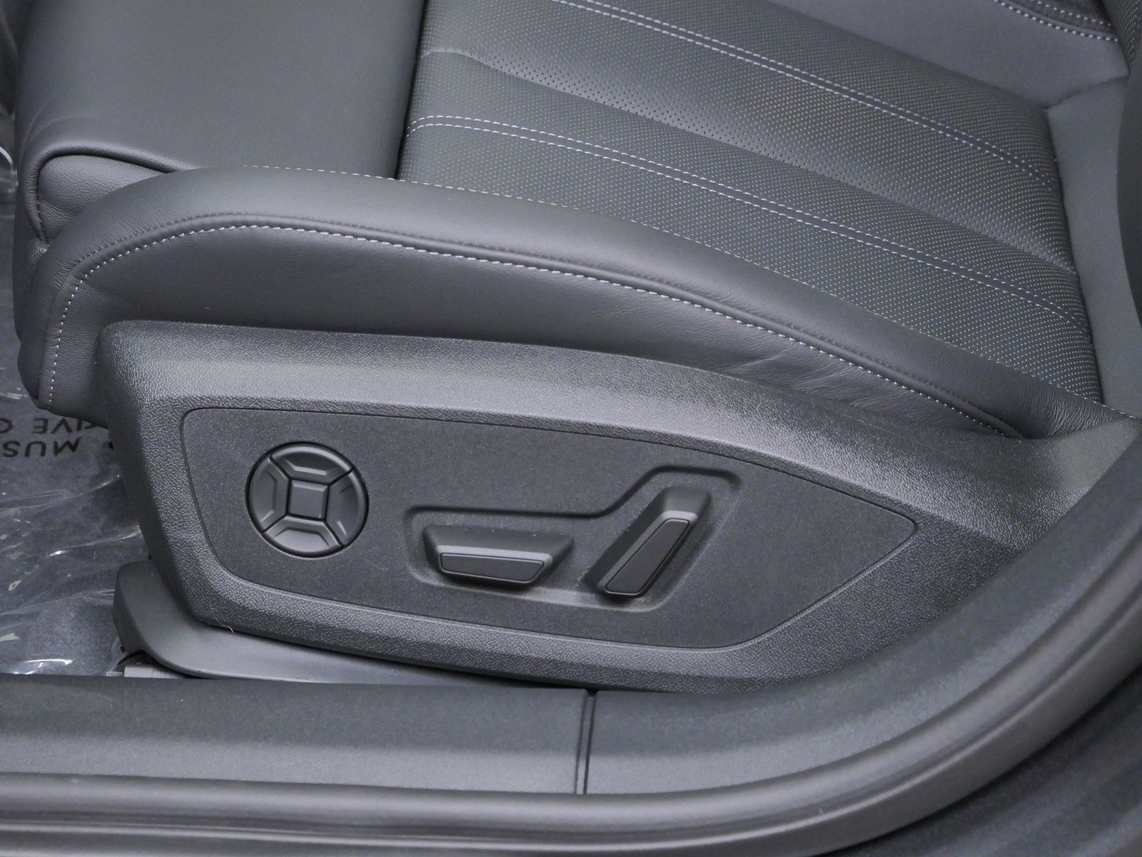 Thumbnail: 2026 Audi A6 - 11