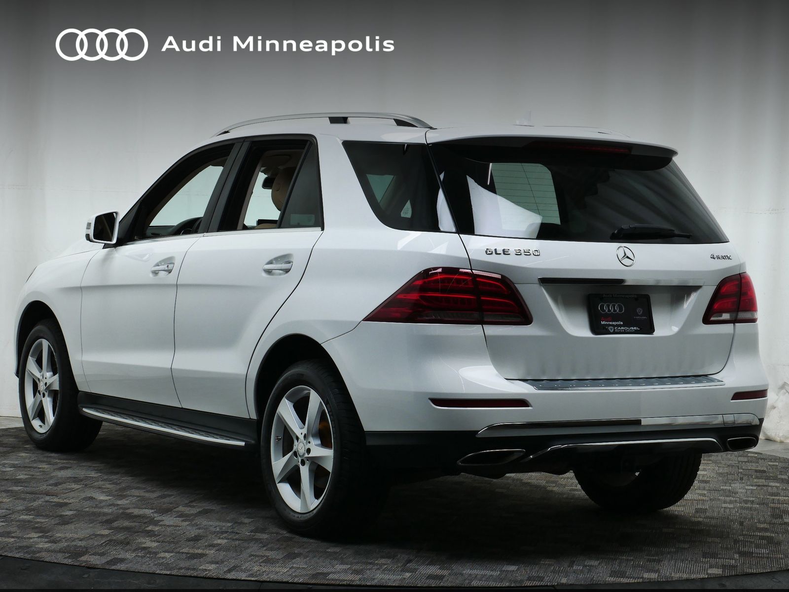 Thumbnail: 2016 Mercedes-Benz GLE - 4