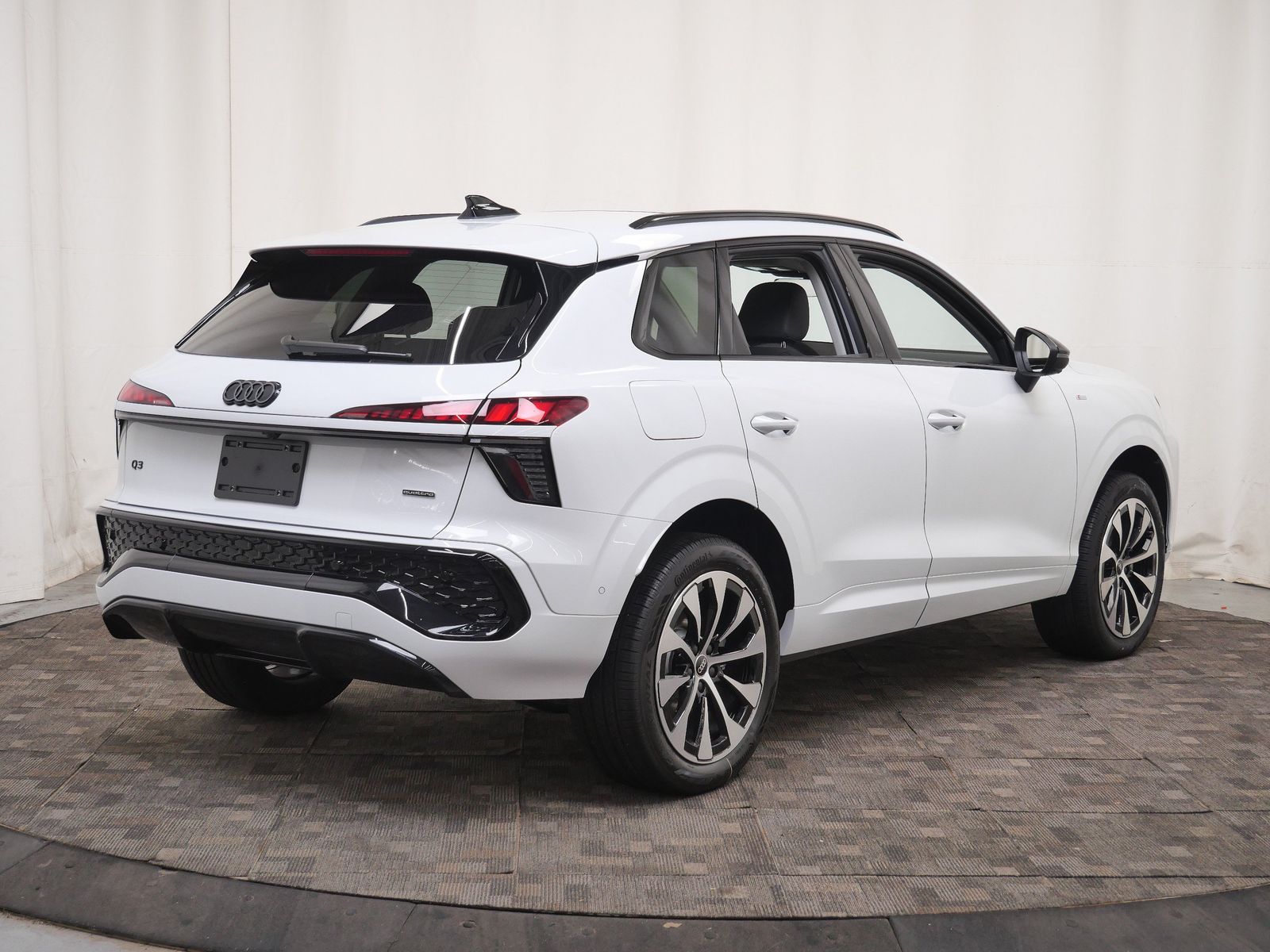 Thumbnail: 2026 Audi Q3 - 6