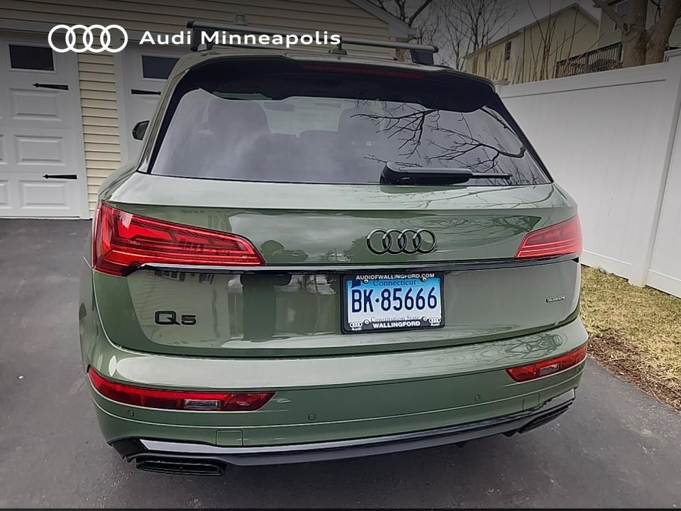Thumbnail: 2023 Audi Q5 - 10