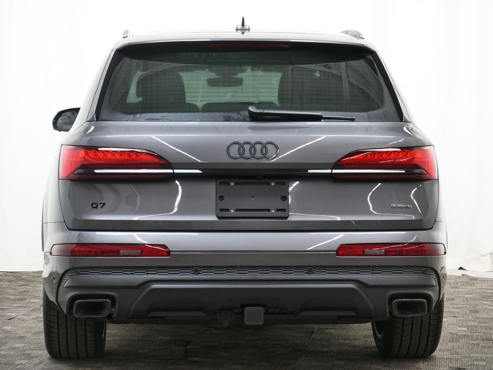 Thumbnail: 2026 Audi Q7 - 5