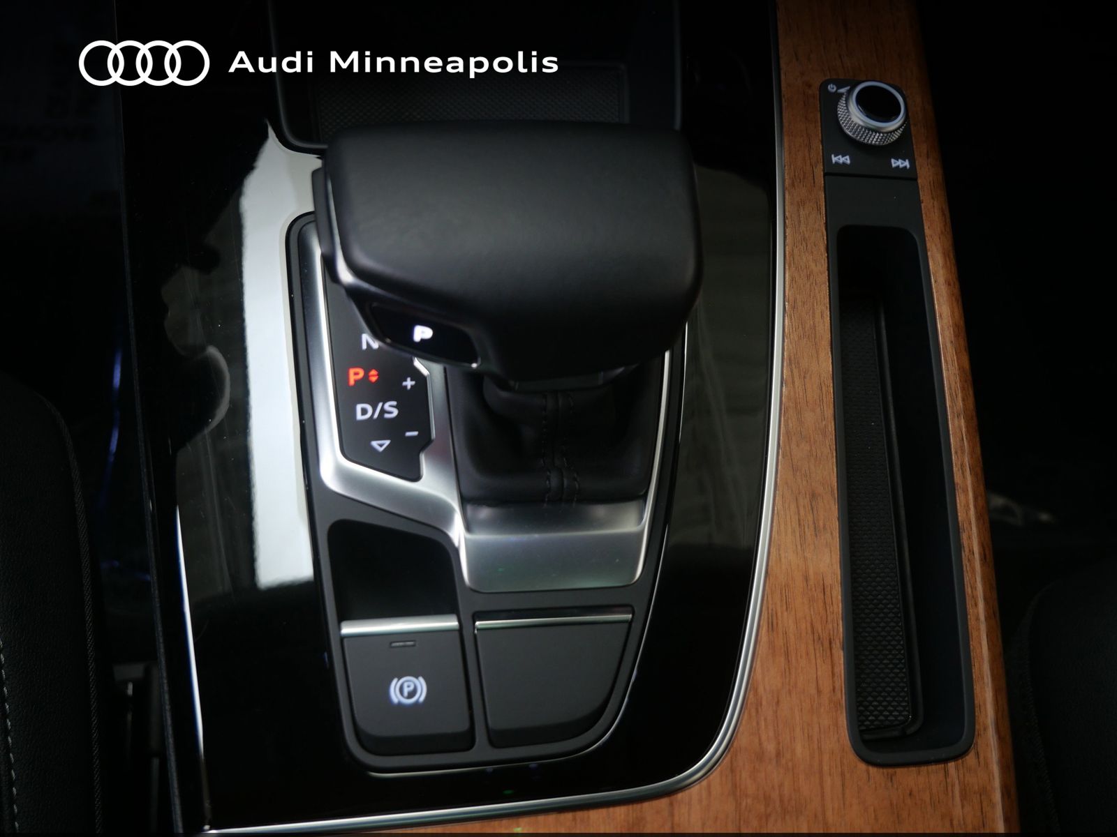 Thumbnail: 2023 Audi Q5 - 19