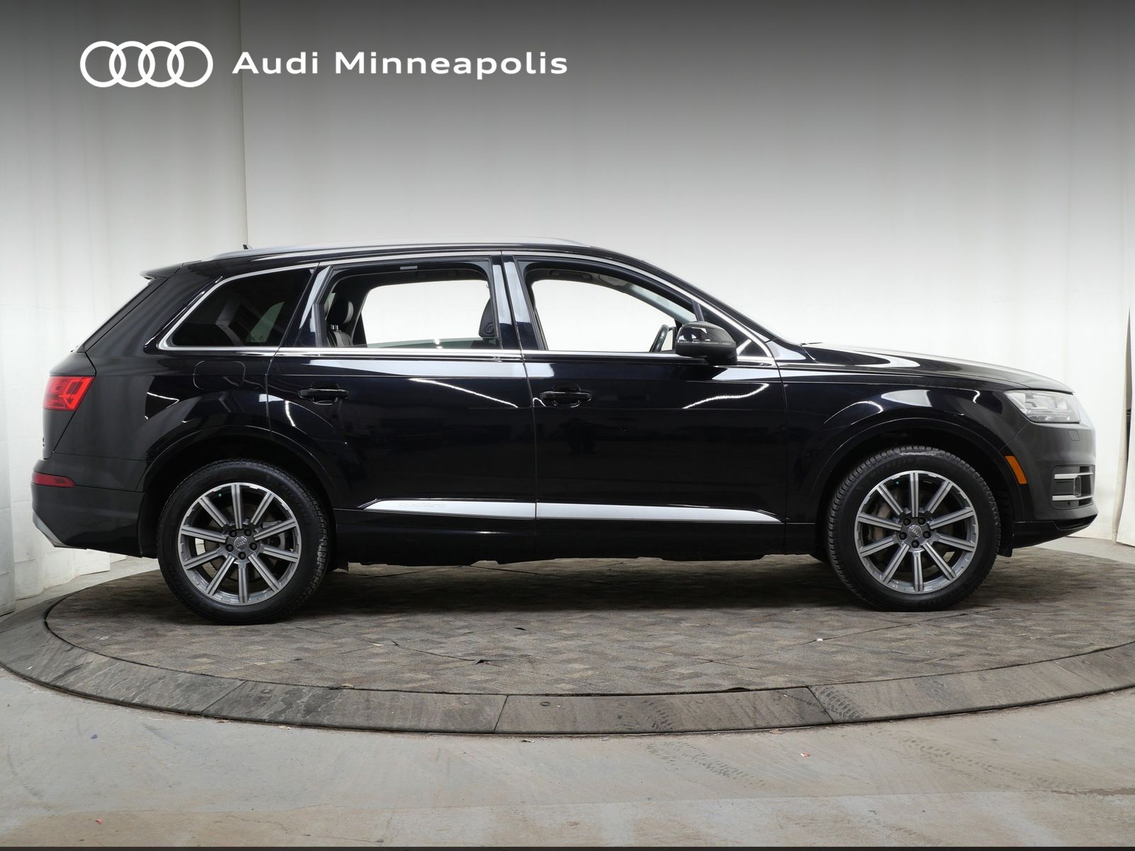 Thumbnail: 2018 Audi Q7 - 9