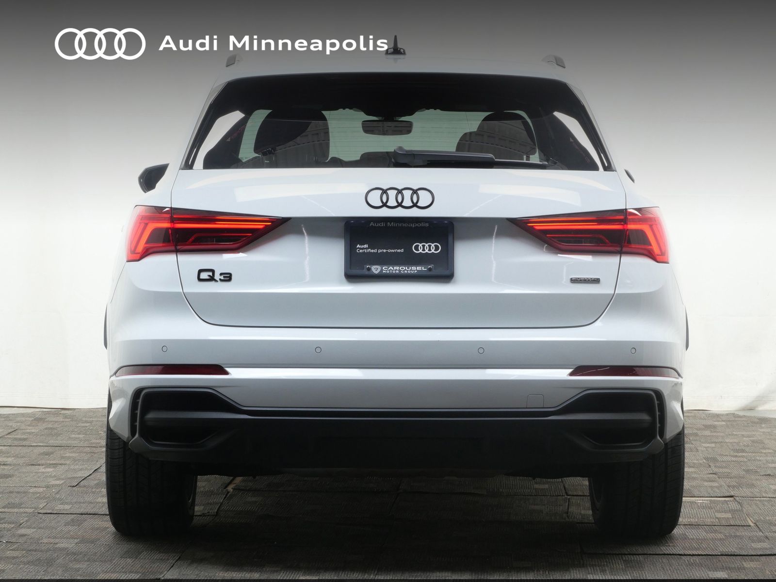 Thumbnail: 2023 Audi Q3 - 6
