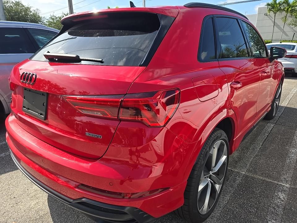 Thumbnail: 2021 Audi Q3 - 6