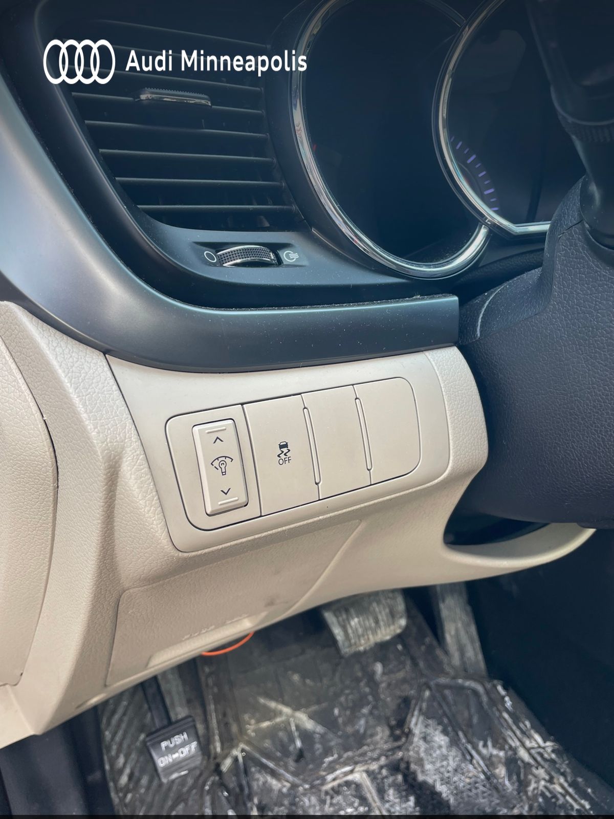 Thumbnail: 2013 Kia Optima - 16