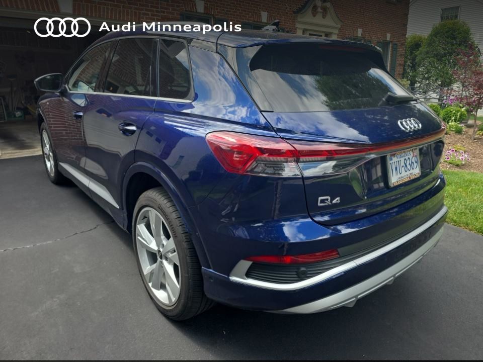 Thumbnail: 2023 Audi Q4 e-tron - 12