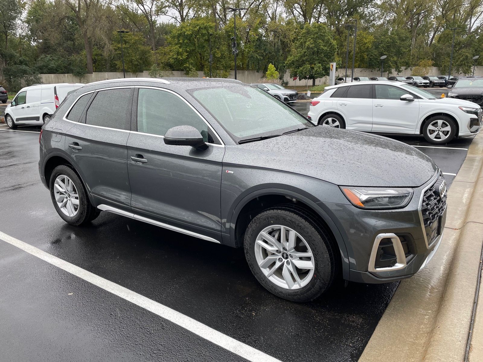 Thumbnail: 2022 Audi Q5 - 1