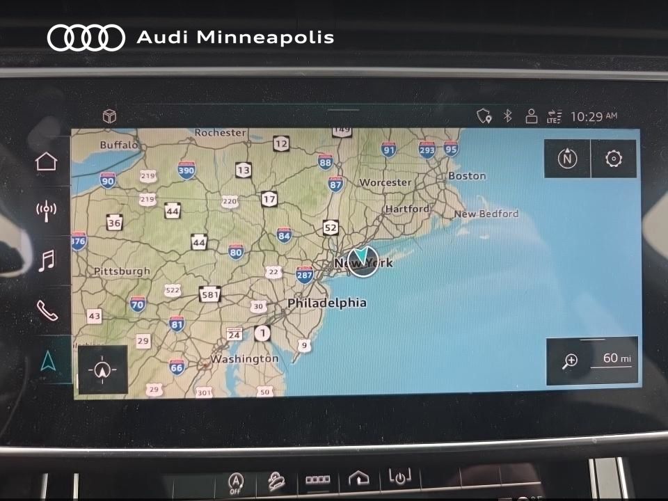 Thumbnail: 2023 Audi Q7 - 12