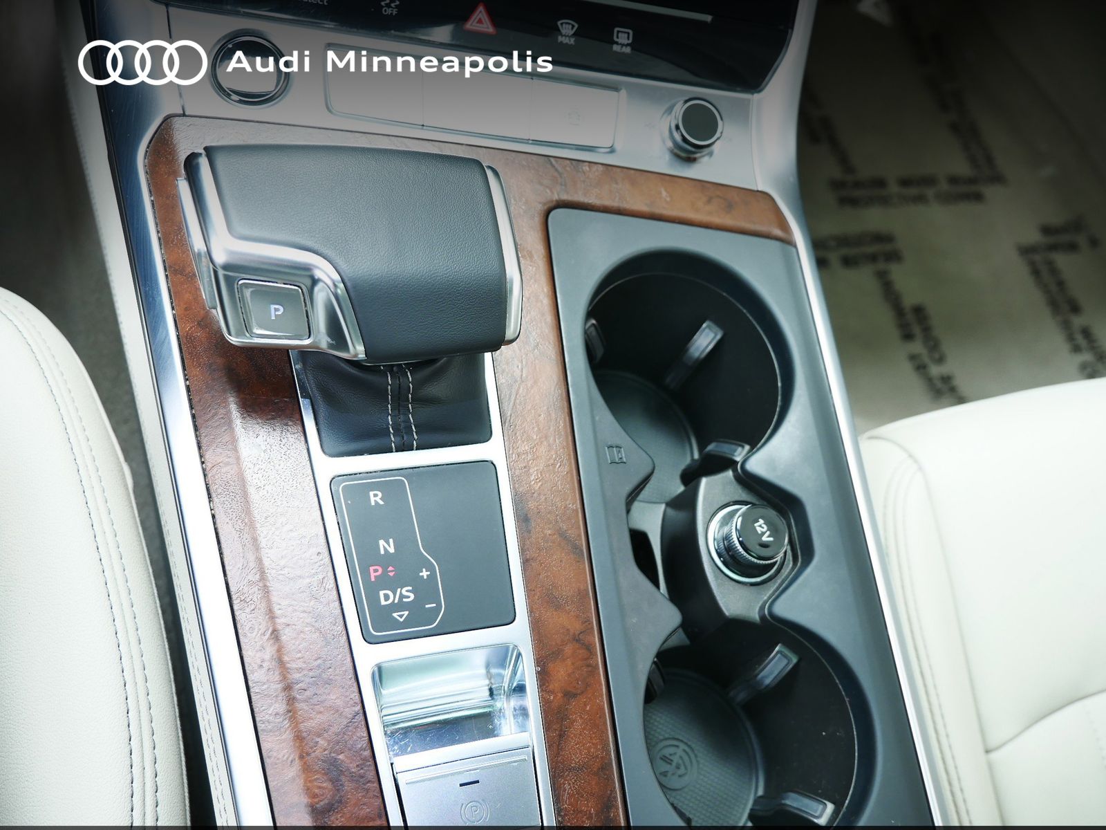 Thumbnail: 2022 Audi A6 - 25