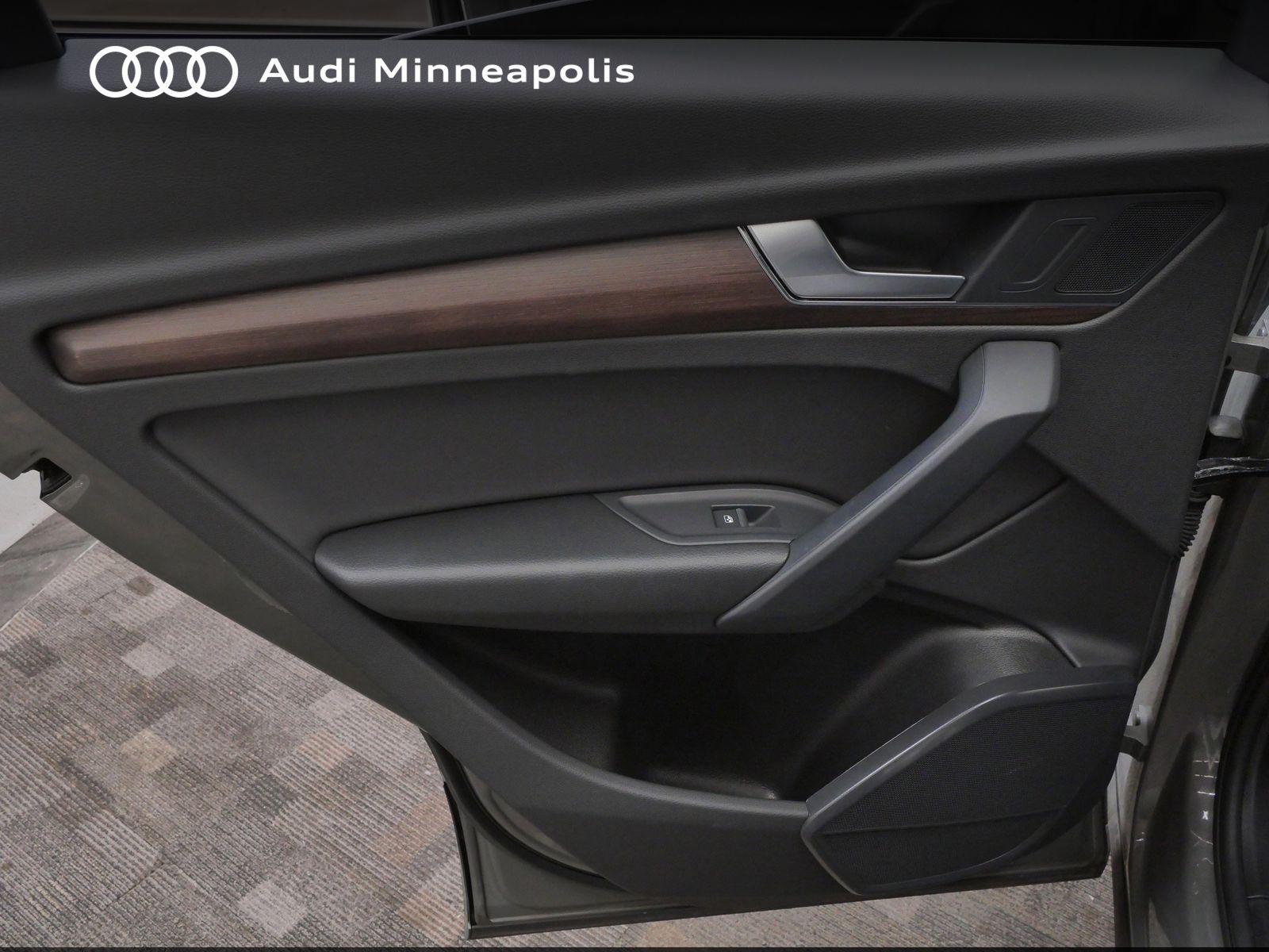 Thumbnail: 2023 Audi Q5 - 15