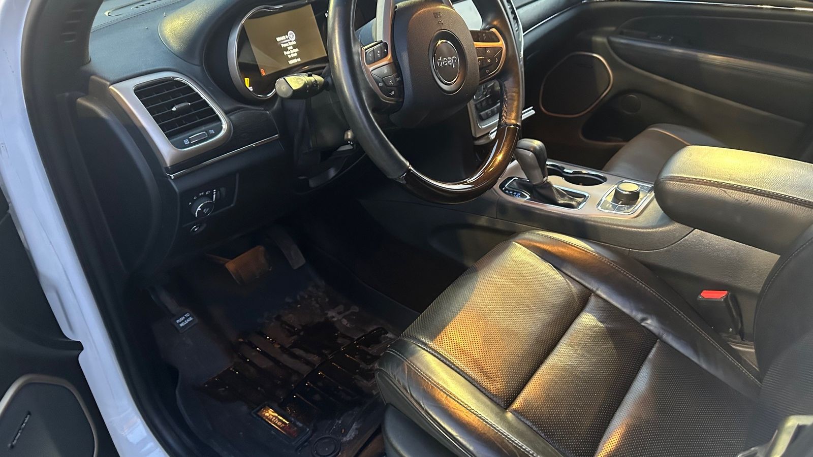 Thumbnail: 2016 Jeep Grand Cherokee - 2