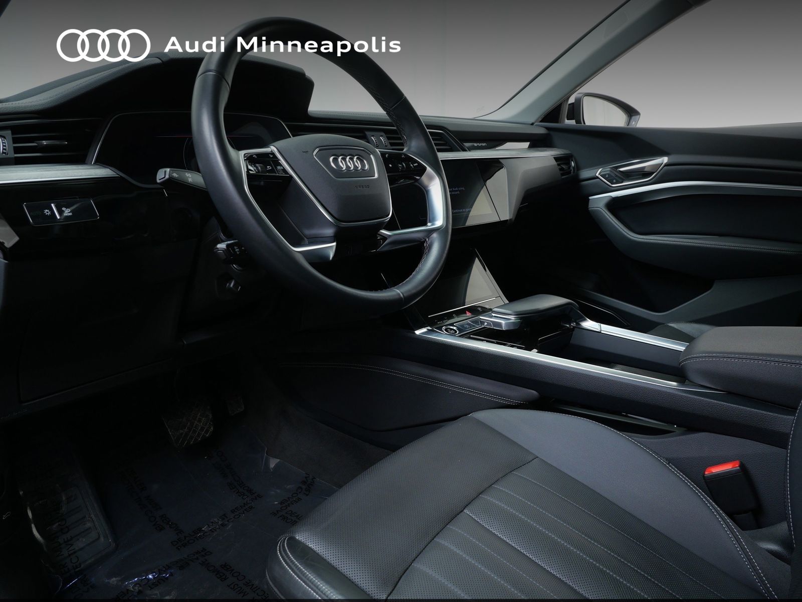 Thumbnail: 2024 Audi Q8 e-tron - 2