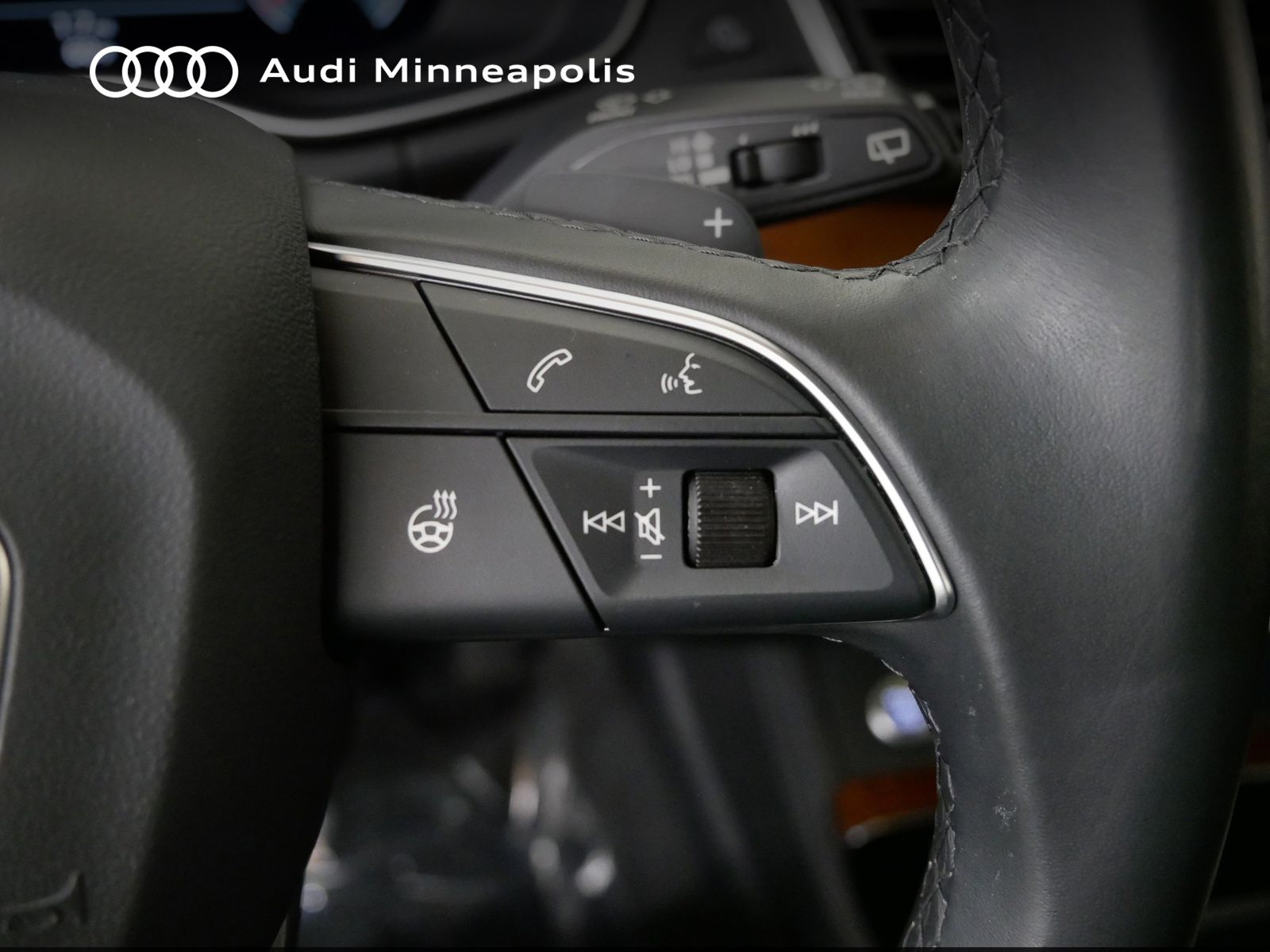 Thumbnail: 2023 Audi Q5 - 25