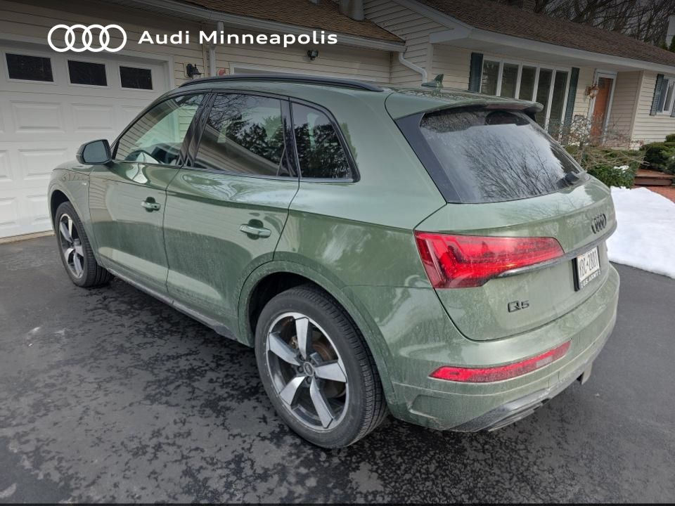 Thumbnail: 2023 Audi Q5 - 11