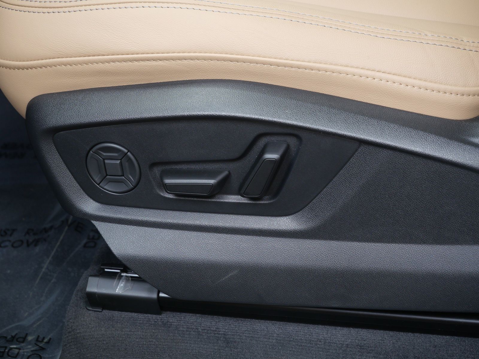 Thumbnail: 2026 Audi Q8 - 11