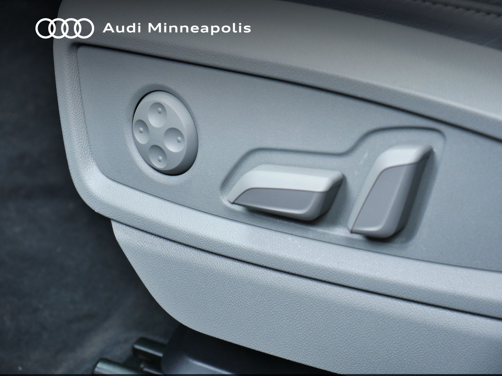 Thumbnail: 2022 Audi Q5 - 14