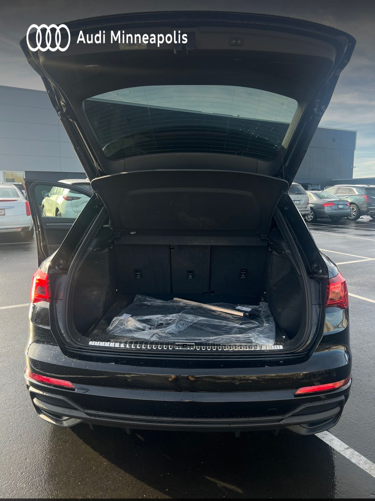 Thumbnail: 2025 Audi Q3 - 25