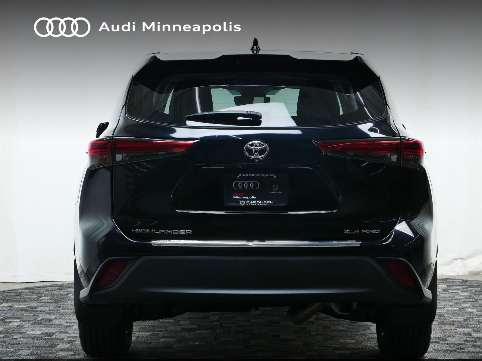 Thumbnail: 2023 Toyota Highlander - 5