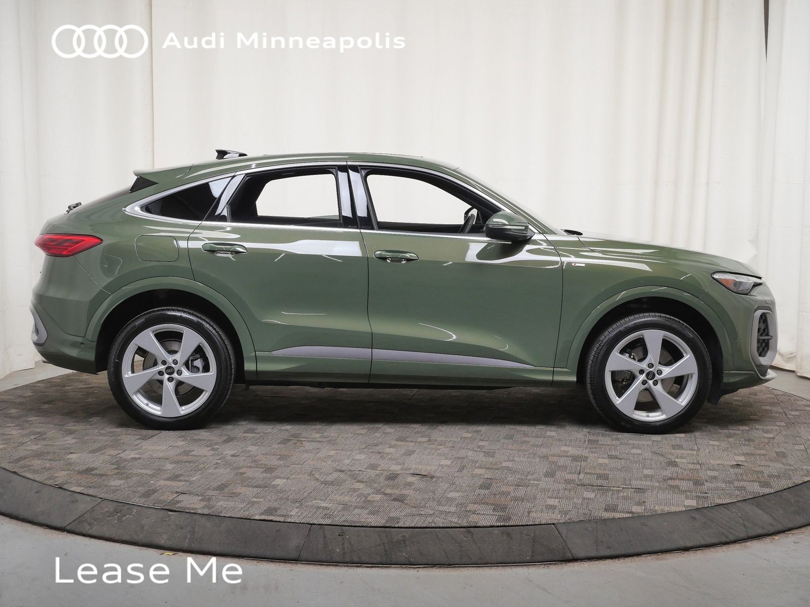 Thumbnail: 2025 Audi Q5 - 9