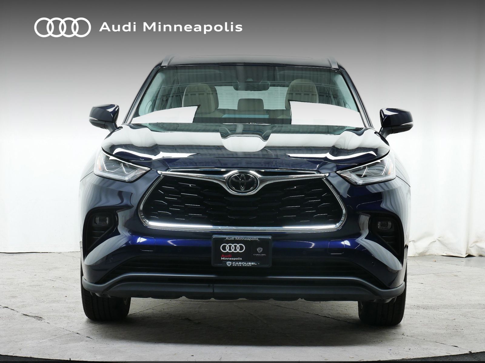 Thumbnail: 2022 Toyota Highlander - 10