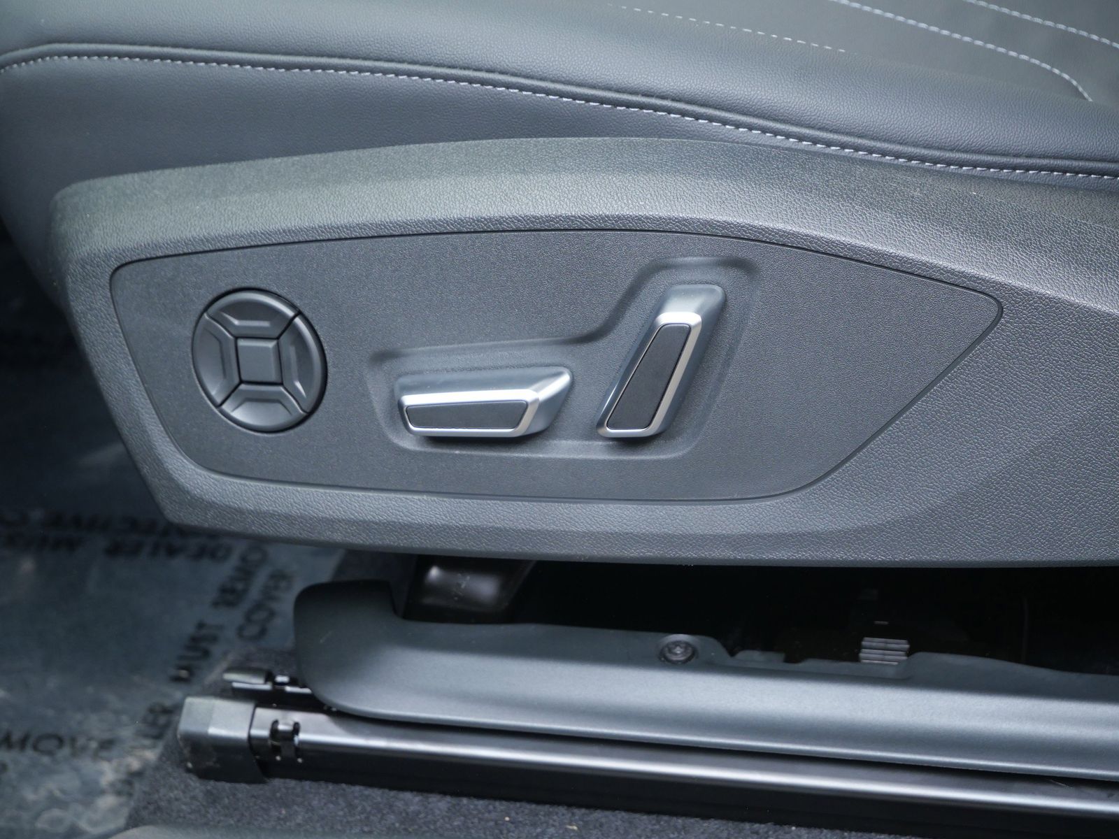 Thumbnail: 2026 Audi Q3 - 11