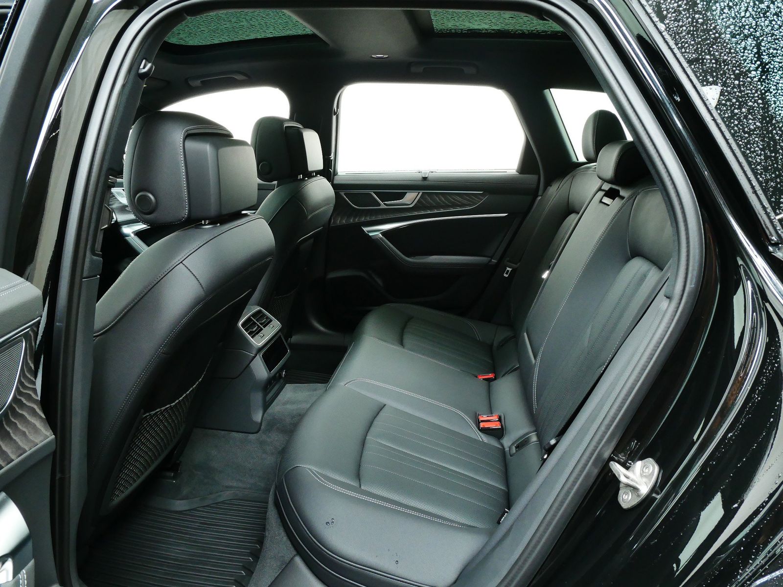 Thumbnail: 2026 Audi A6 - 11