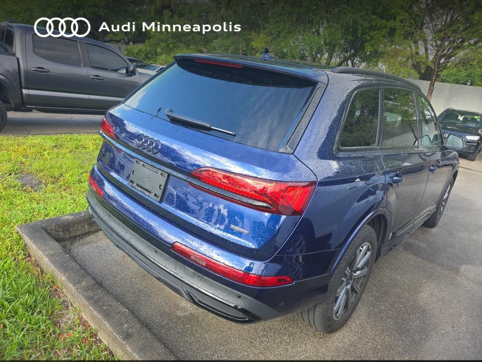 Thumbnail: 2023 Audi Q7 - 6