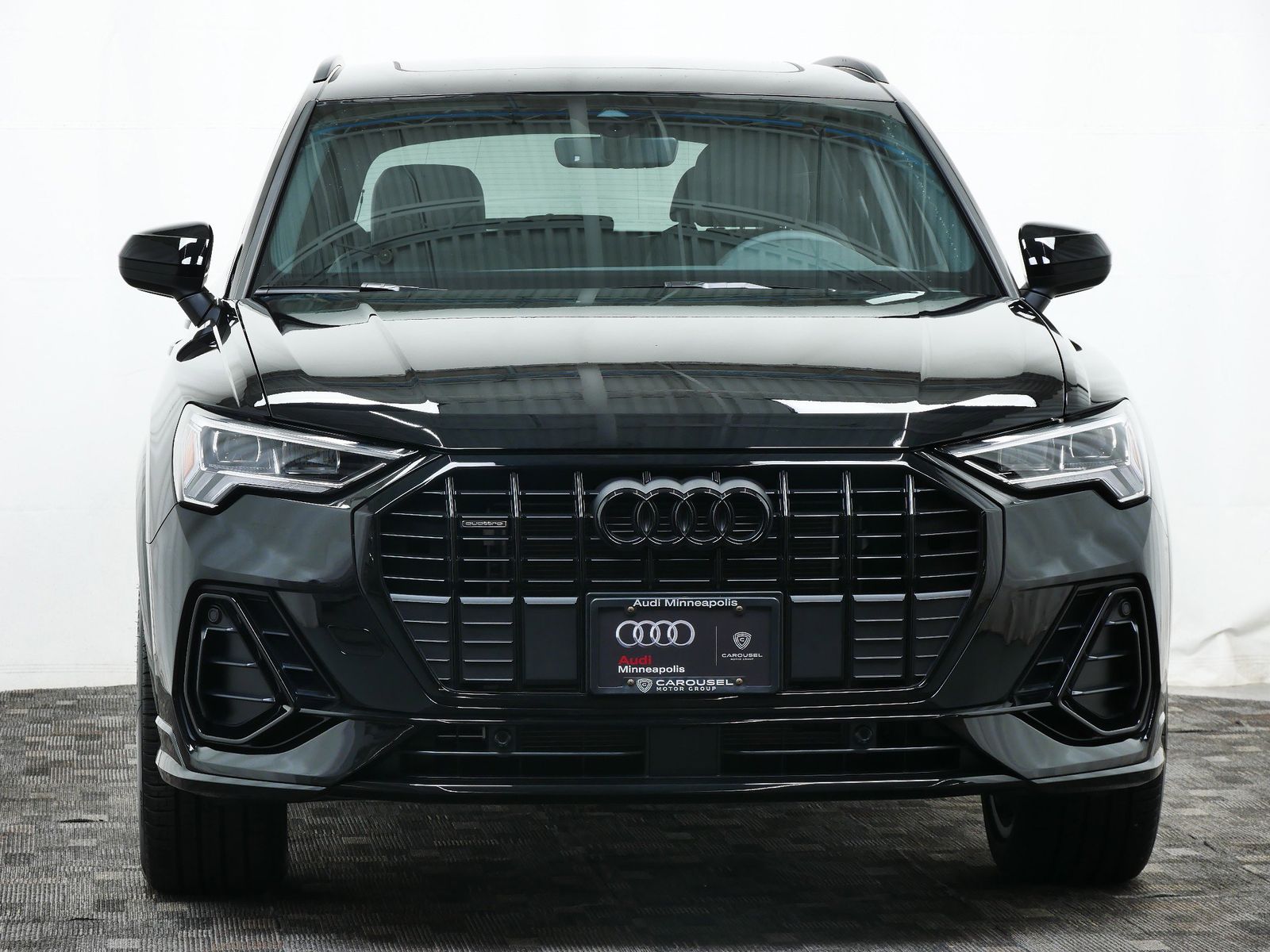 Thumbnail: 2025 Audi Q3 - 9