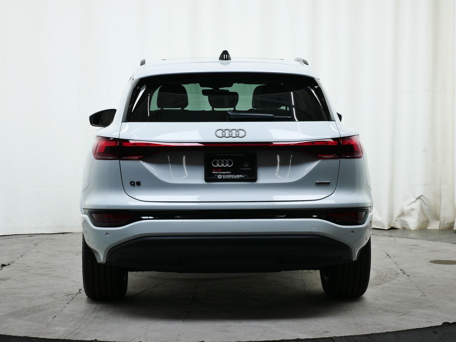 2025 Audi Q6 E-tron Premium photo 4