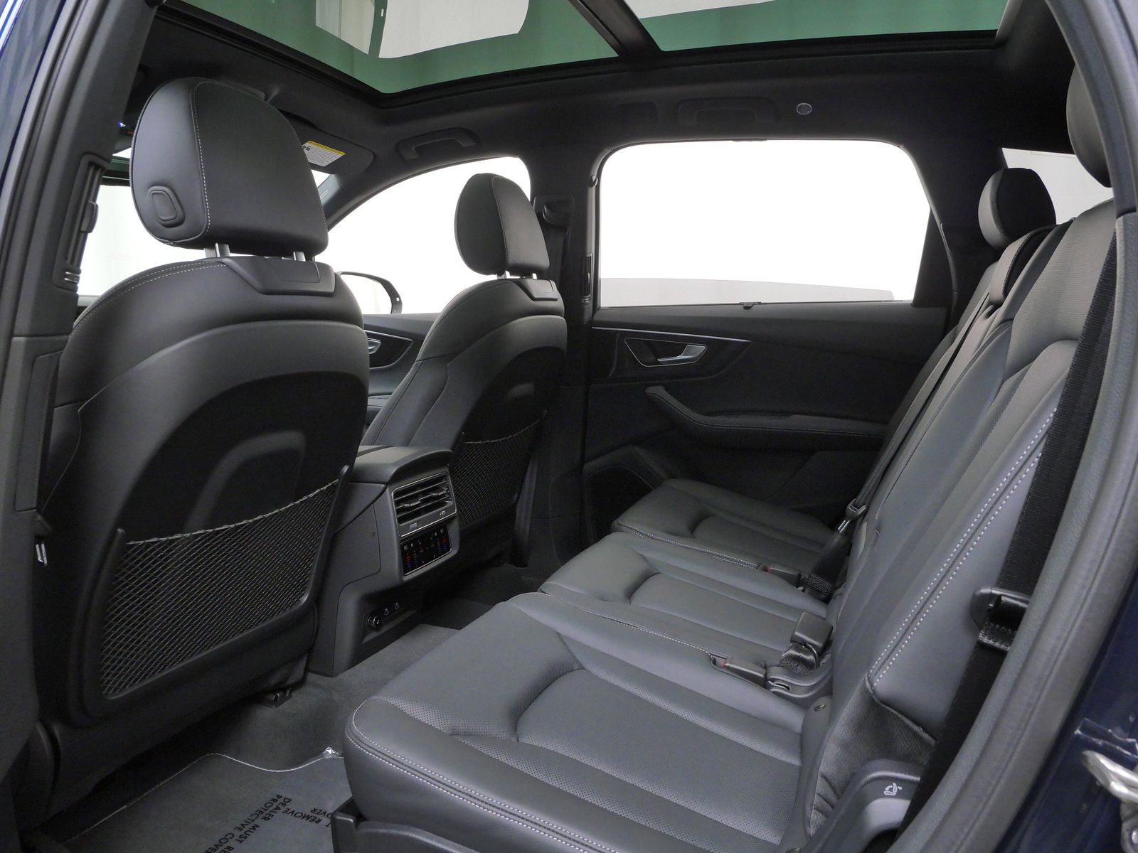 Thumbnail: 2026 Audi Q7 - 13