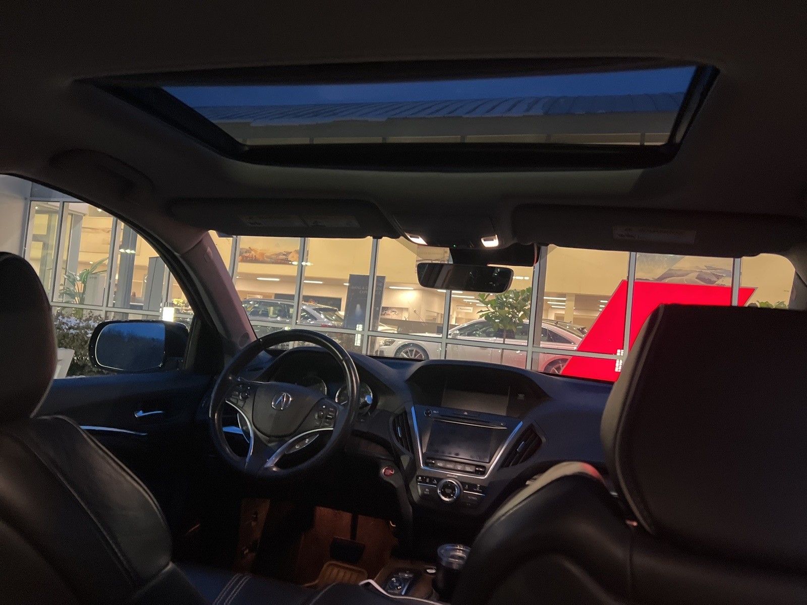 Thumbnail: 2019 Acura MDX - 4