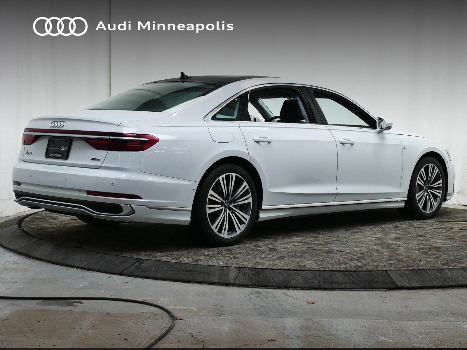 Thumbnail: 2022 Audi A8 - 7