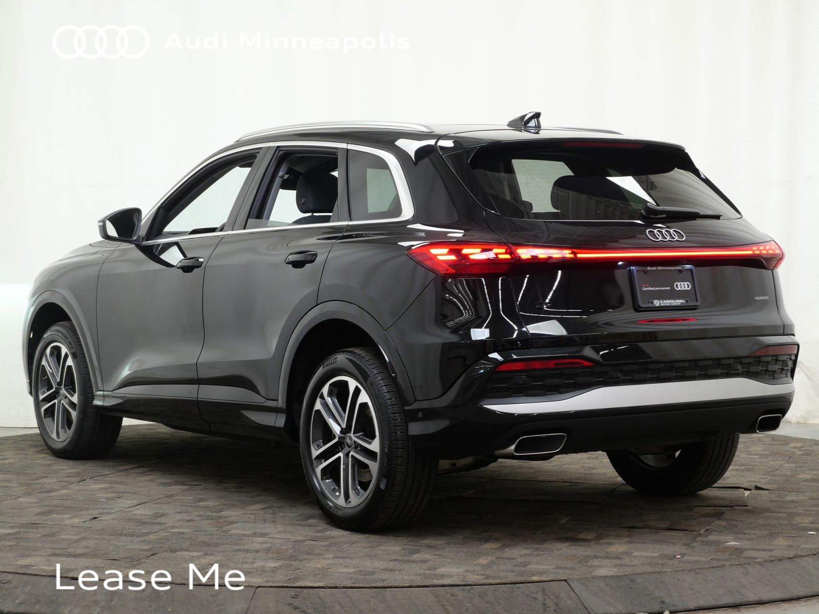 Thumbnail: 2025 Audi Q5 - 4