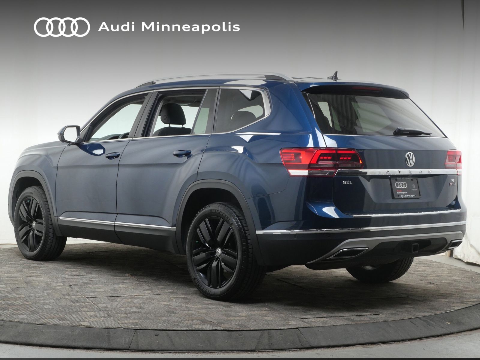 Thumbnail: 2019 Volkswagen Atlas - 4