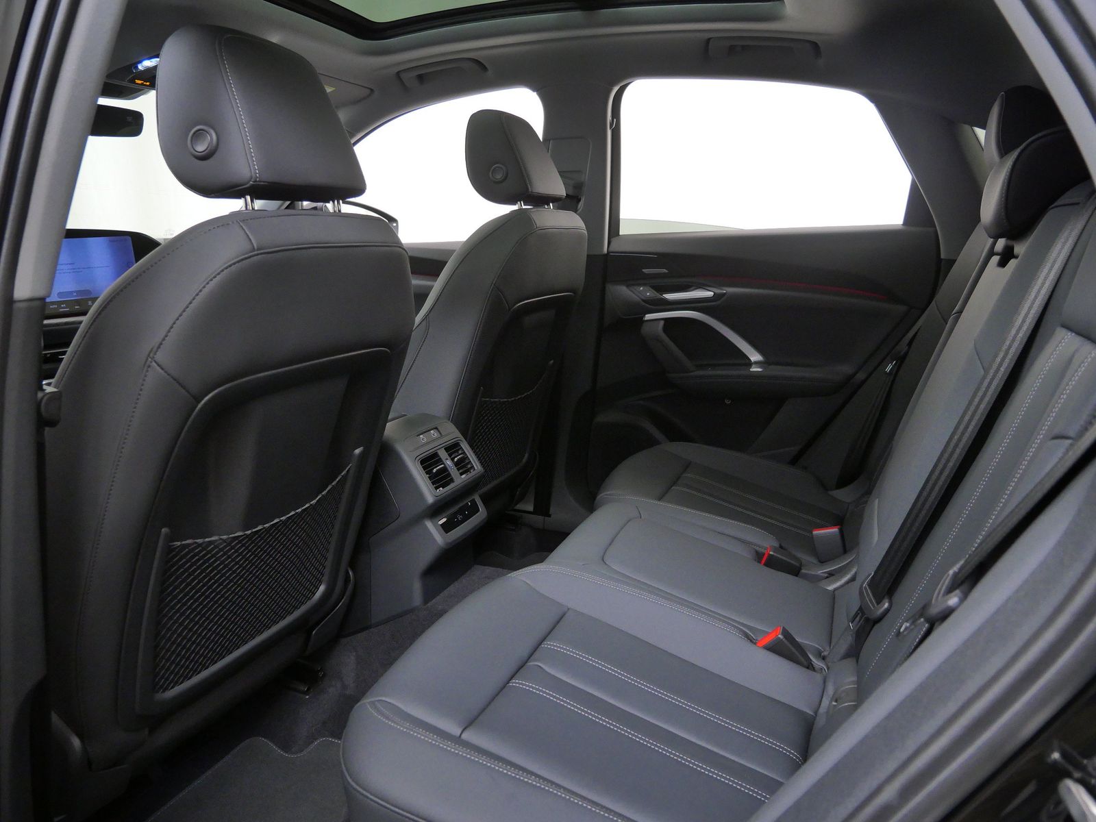 Thumbnail: 2026 Audi Q5 - 13