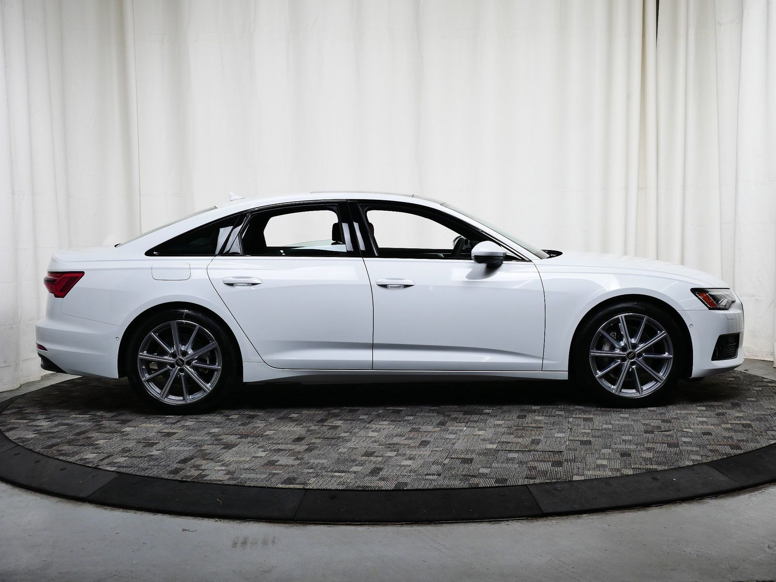 Thumbnail: 2025 Audi A6 - 7