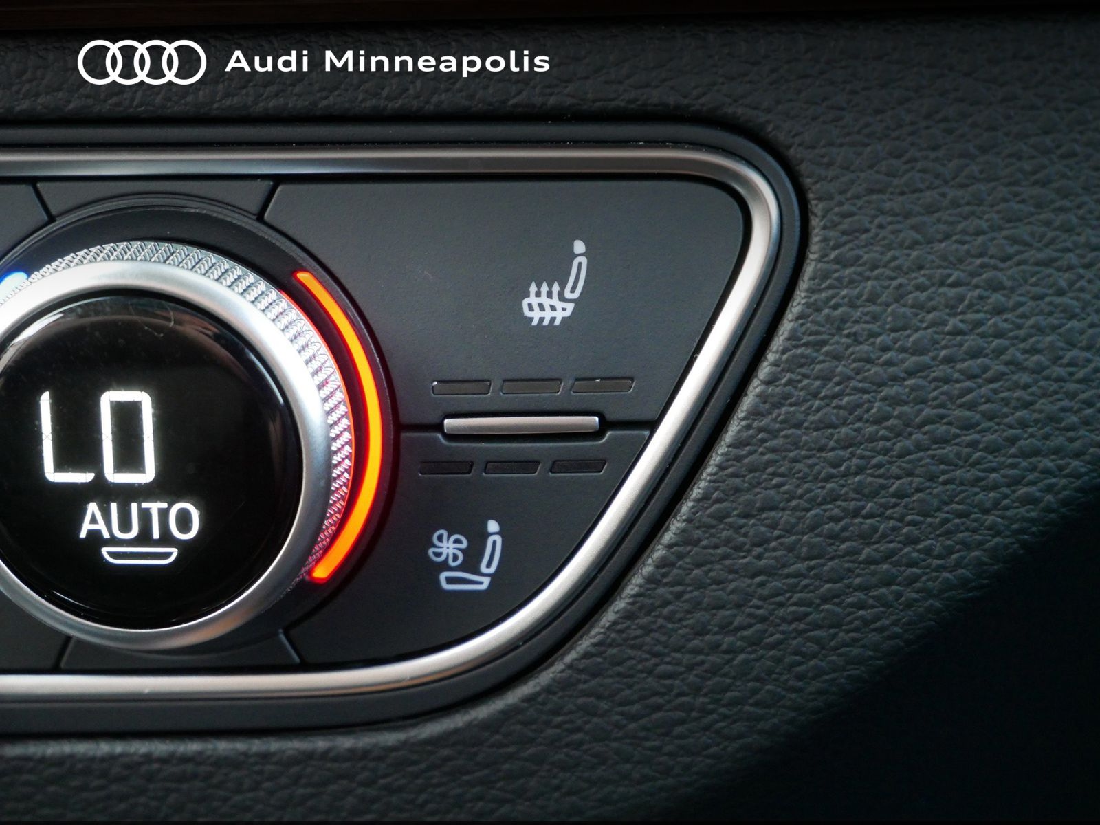 Thumbnail: 2023 Audi Q5 - 32